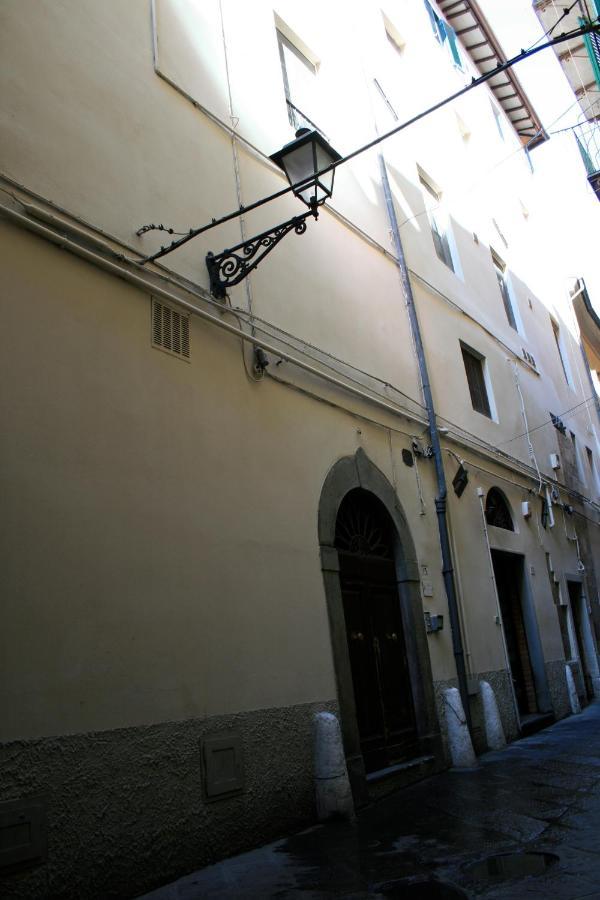 Frescos House Lägenhet Pisa Exteriör bild
